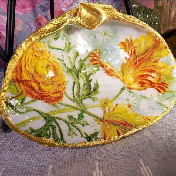 DECOUPAGE CLAM SHELL DECOUPAGE FLOWERS TRINKET DISH - Picture 2 of 11